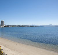 Sandy Bay Waterfront Home - Accommodation in Bendigo