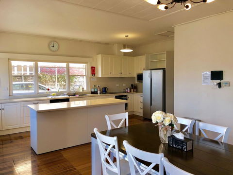 Riverbank Villa - Accommodation in Bendigo 5