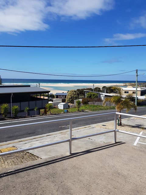 Blue Seas Holiday Villas - Accommodation in Bendigo 33