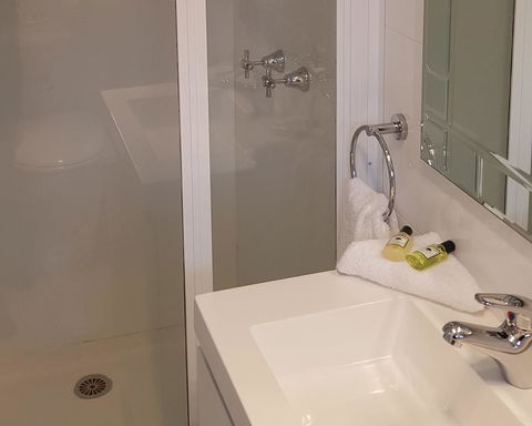 Blue Seas Holiday Villas - Accommodation in Bendigo 19