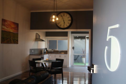 Apartment 5ive - Accommodation in Bendigo 9