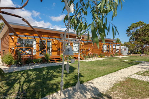 Harrison Grove - Accommodation in Bendigo 0