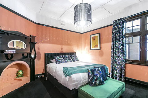 Insomnia On Elizabeth - Accommodation in Bendigo 2