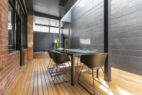 Insomnia On Elizabeth - Accommodation in Bendigo 24