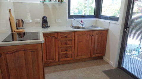 Karoola Cottage Self Contained - Accommodation in Bendigo 5