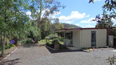 Karoola Cottage Self Contained - Accommodation in Bendigo 10