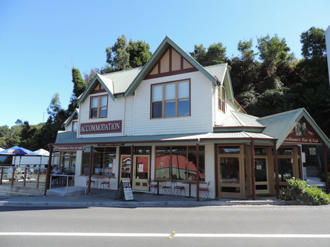 Bushman's Cafe - Accommodation in Bendigo 9