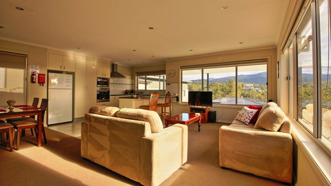 Hobart Villa - Accommodation in Bendigo 1