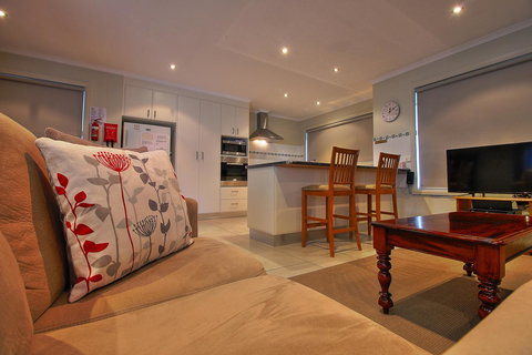 Hobart Villa - Accommodation in Bendigo 3