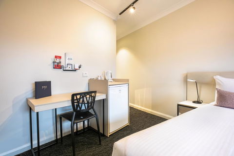 Nightcap At Hendon Hotel - Accommodation in Bendigo 2