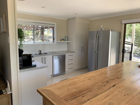 No. 10 Coffin Bay - Accommodation in Bendigo 3