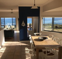 Ocean Views' 4 Ocean Street - air conditioned luxury with beautiful ocean views - Accommodation in Bendigo