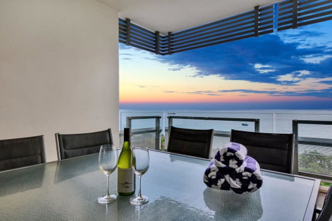 Oceana Darwin Central Oceanfront 3 Bedroom 2 Lounge Room Pool Gym Tennis Court Sleeps 9 - Accommodation in Bendigo 0