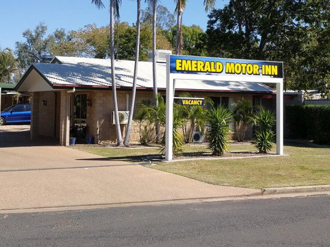 Overflow Emerald Motor Inn - Accommodation in Bendigo 2