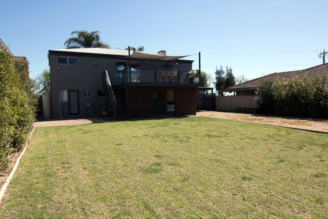 Paradise Waters - Yarrawonga - Accommodation in Bendigo 1