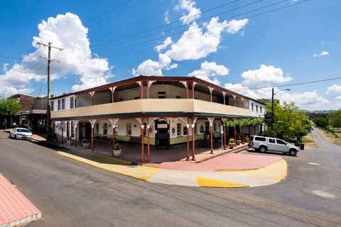 Peel Inn Nundle - Accommodation in Bendigo 0