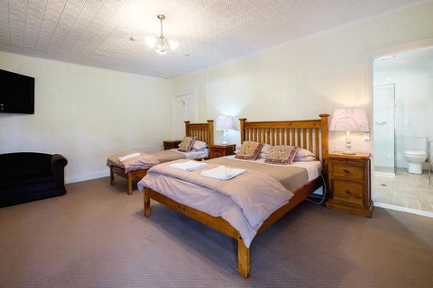 Peel Inn Nundle - Accommodation in Bendigo 1