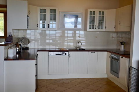 Pelican Lagoon Cabin - Accommodation in Bendigo 3