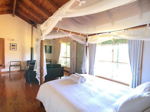Pencil Creek Cottages - Accommodation in Bendigo 2