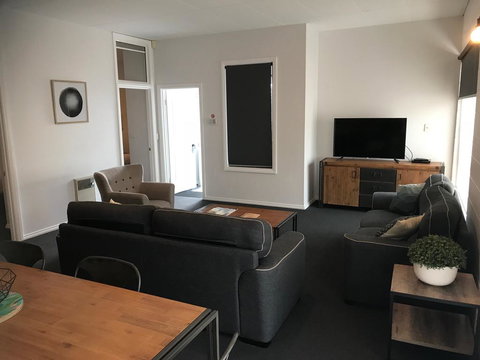 Penguin Seaside Motel - Accommodation in Bendigo 2