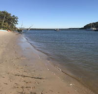 Pet Friendly Waterfront Holiday House on Peacefull Island with Bikes and Kayaks - Accommodation in Bendigo