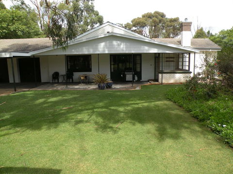 Pinkerton Hill Naracoorte - Accommodation in Bendigo 0