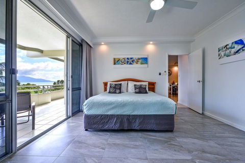 POINCIANA 101 HAMILTON ISLAND CENTRALLY LOCATED 3 BEDROOM, Plus BUGGY!! - Accommodation in Bendigo 0