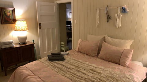 Pool House - Accommodation in Bendigo 2