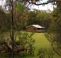 Possum's Hollow and Hooter's Hut - Accommodation in Bendigo