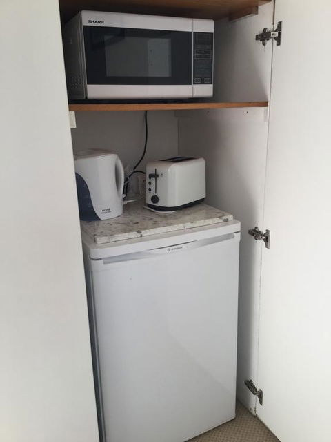 Private Studio - Accommodation in Bendigo 2