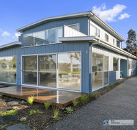 Pukeko Beach House Rhyll - Accommodation in Bendigo