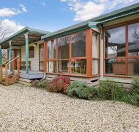 R  R in Bright - Short walk to town - Accommodation in Bendigo