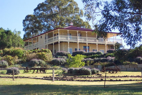 R On The Downs BnB & Cottages - Accommodation in Bendigo 0