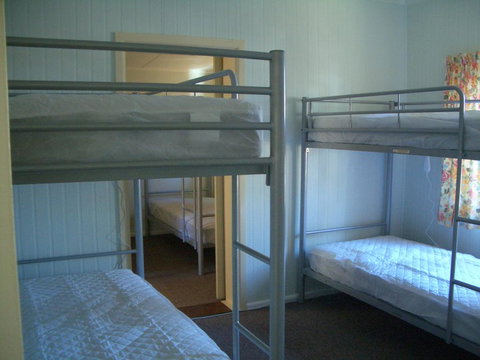 Rainbow Pines Tourist Caravan Park - Accommodation in Bendigo 2