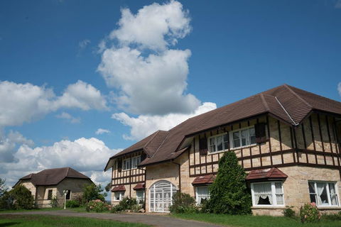 Razorback Holiday House With Incredible Views - Accommodation in Bendigo 0