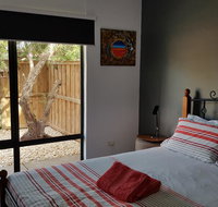 Red Ochre - Large 1BR with Private Courtyard - Accommodation in Bendigo