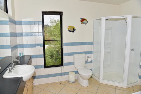 Redbill Drive House - Accommodation in Bendigo 2