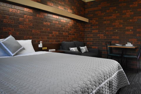 Riviana Motel - Accommodation in Bendigo 1