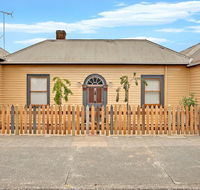 Robinson Cottage - Accommodation in Bendigo