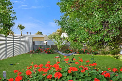 Rosie's - Accommodation in Bendigo 0