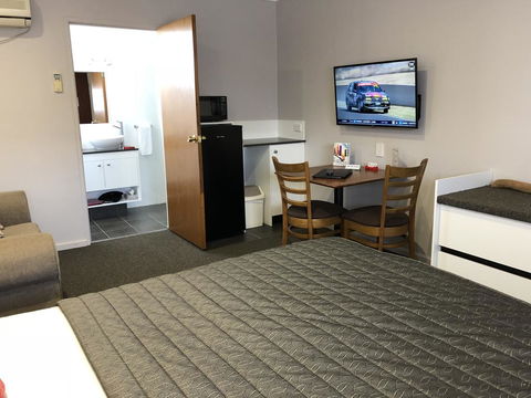 Roydons Motor Inn - Accommodation in Bendigo 1