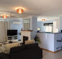 Salty Air Apartments Kingscote Kangaroo Island - Accommodation in Bendigo