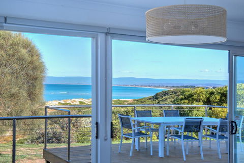 Sandbar Beach House - Accommodation in Bendigo 0