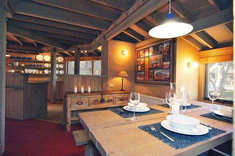 Seadog - Accommodation in Bendigo 1
