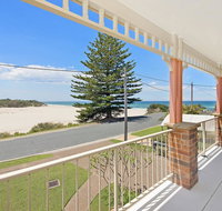 SEASCAPE - An Enticing Lakeside Escape - Accommodation in Bendigo