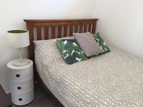 Self Contained Cabin - Accommodation in Bendigo 1