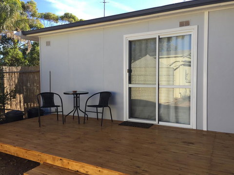 Self Contained Cabin - Accommodation in Bendigo 0