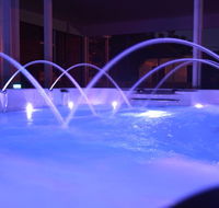 Semaphore Sea Breeze - Family Beach-Heated Pool Holiday - Accommodation in Bendigo