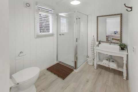 Shearers Cottage - Pet Friendly Holiday Accommodation - Accommodation in Bendigo 2