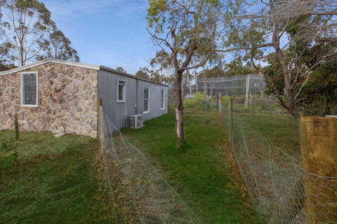 Shearers Cottage - Pet Friendly Holiday Accommodation - Accommodation in Bendigo 1